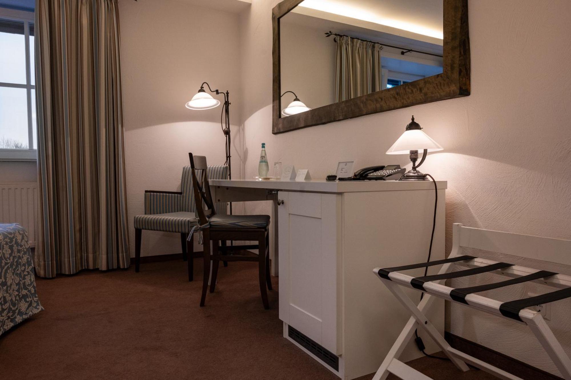 Landhotel Jann Hinsch Hof Winsen Exteriör bild